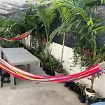 Habitación cerca a la playa 105