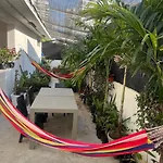 Habitación cerca a la playa 105